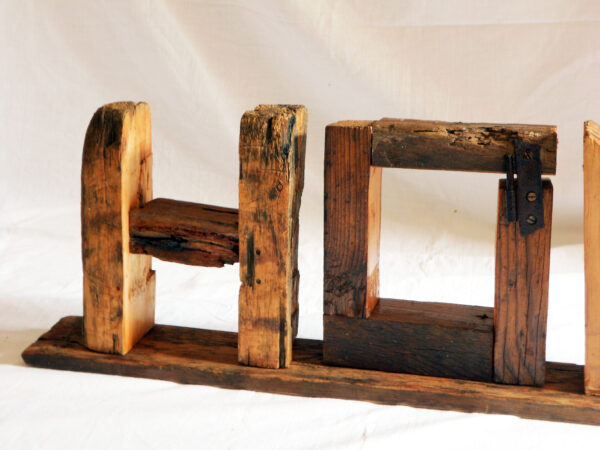 Letras HOME en madera reciclada - Imagen 3