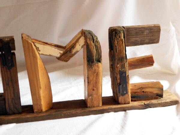 Letras HOME en madera reciclada - Imagen 4