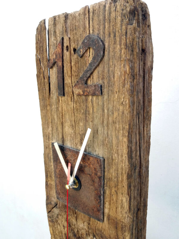 Reloj monolito rústico de madera vintage para decoración - Imagen 3